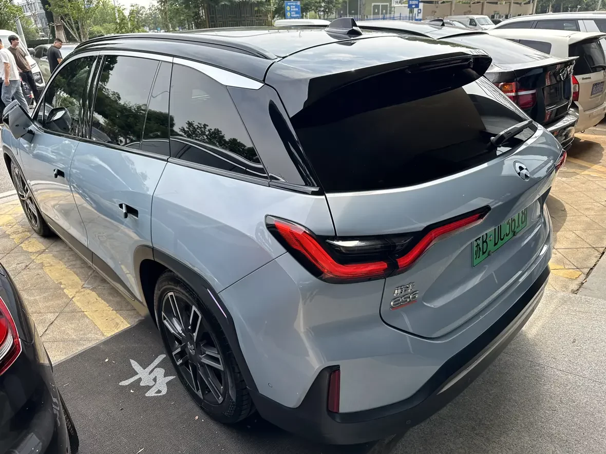 NIO ES6