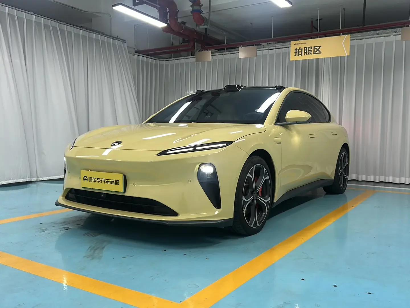 NIO ET5  из Китая