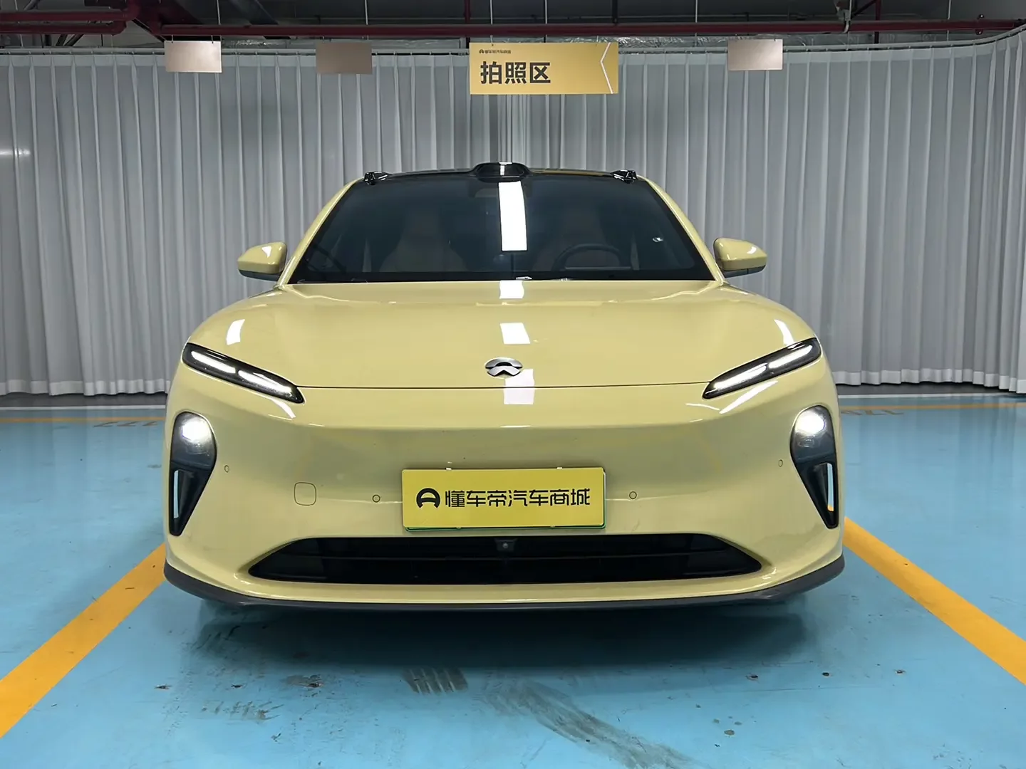 NIO ET5  из Китая