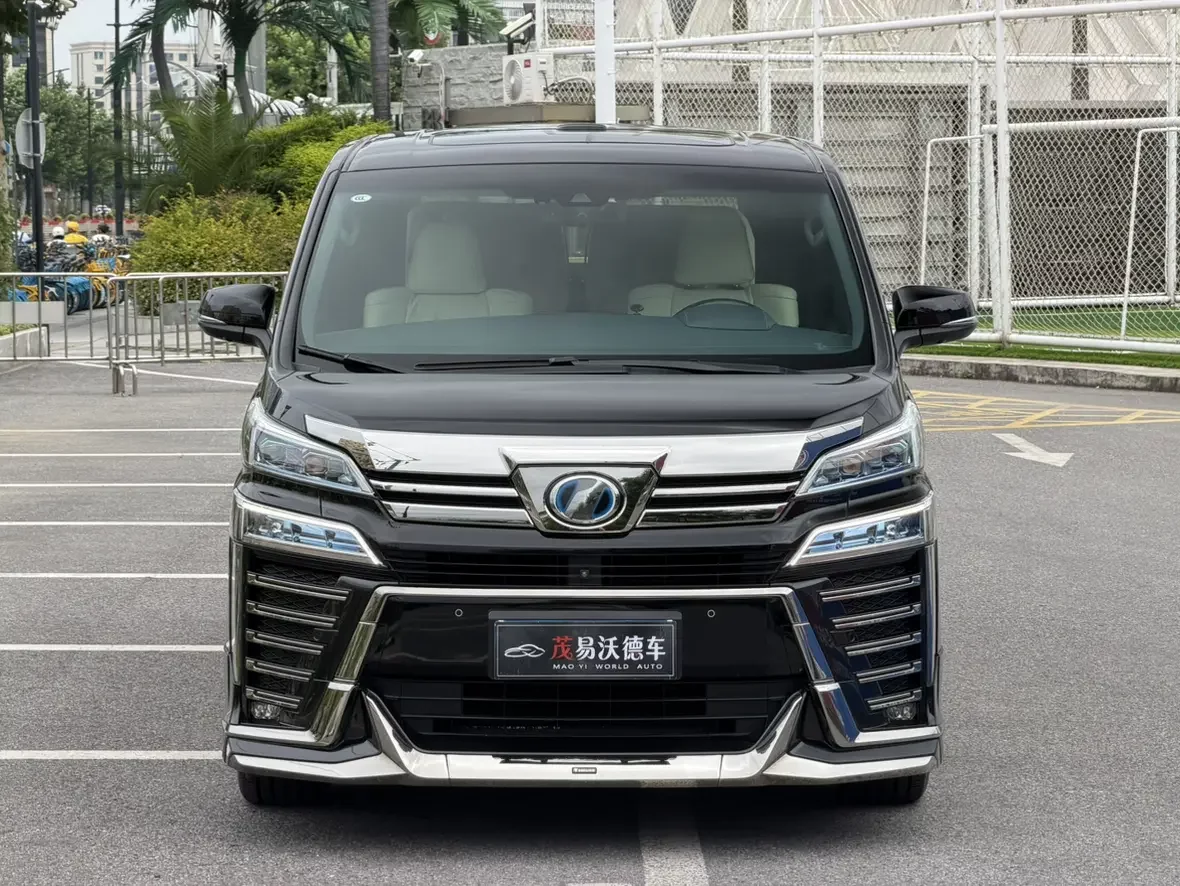 Toyota Crown Wellfire