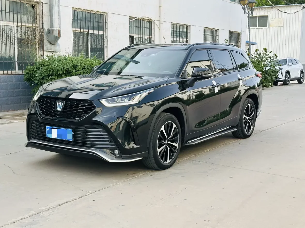 Toyota Crown Kluger