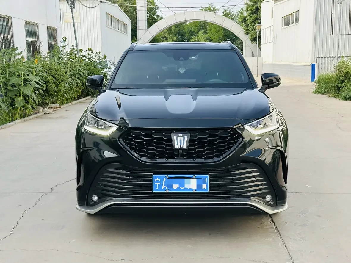 Toyota Crown Kluger