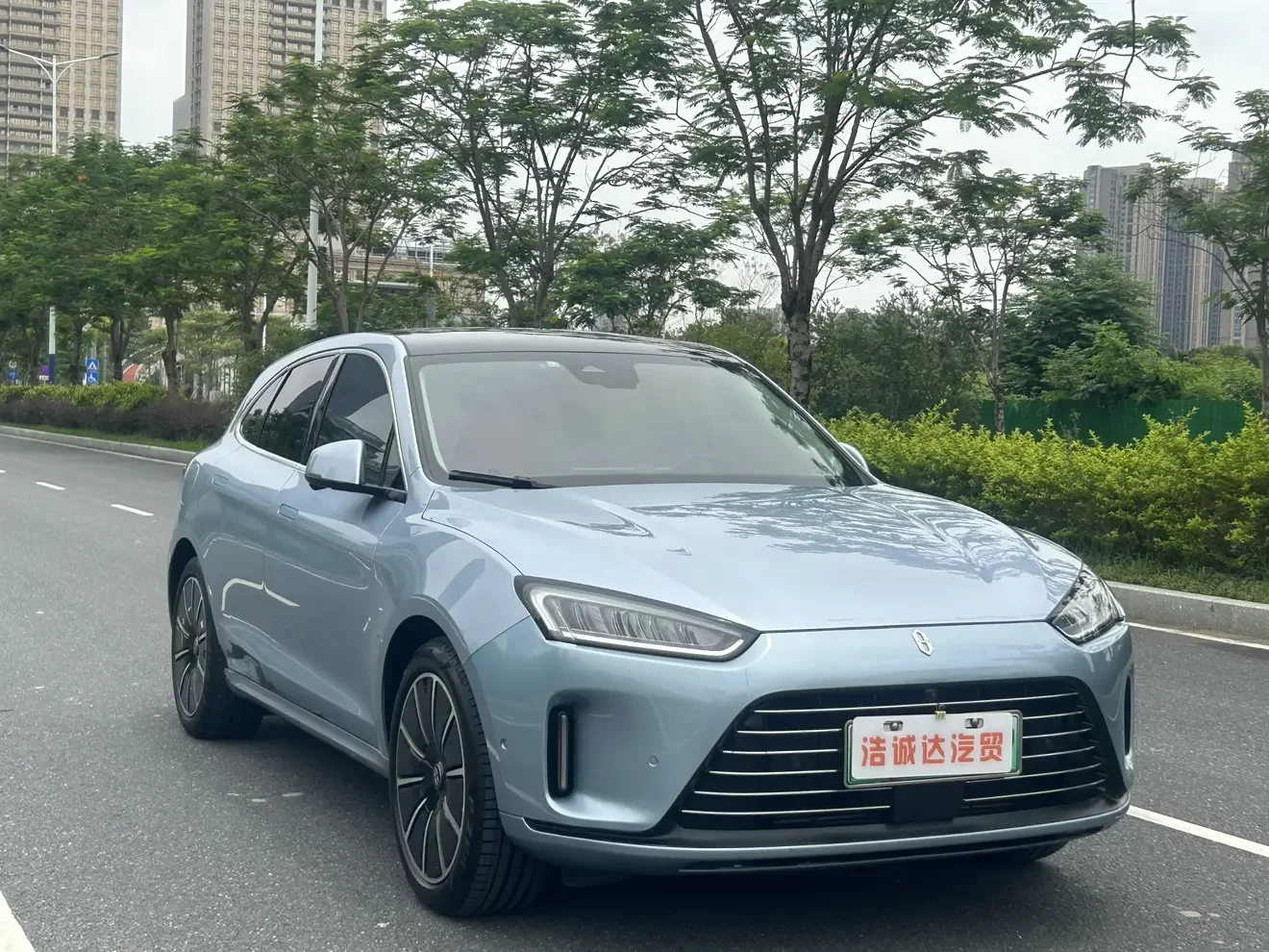 AITO M5