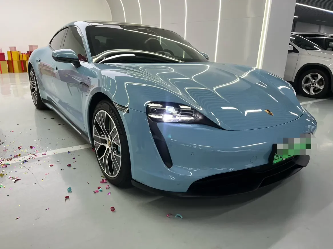 Porsche Taycan