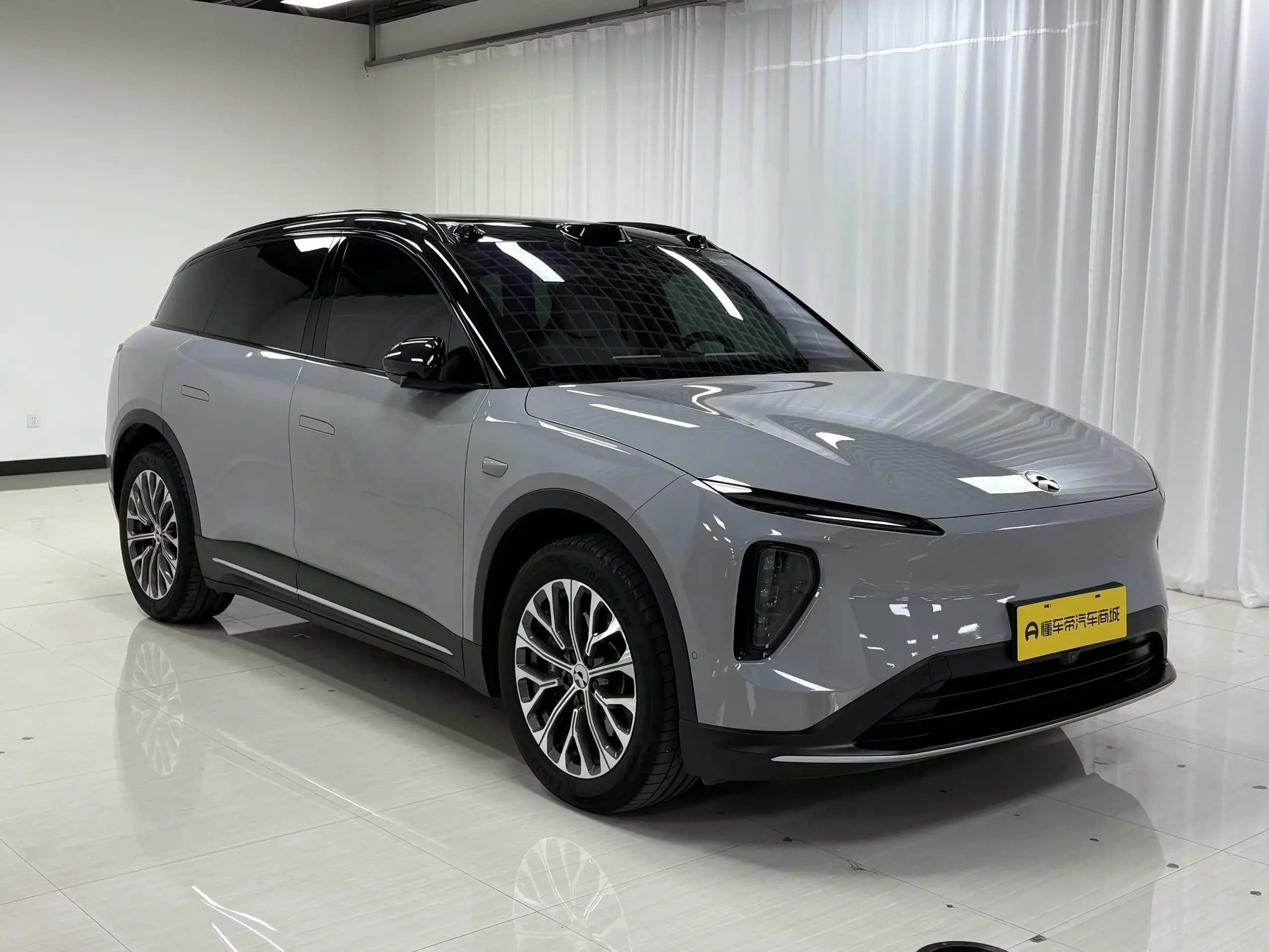 NIO ES6