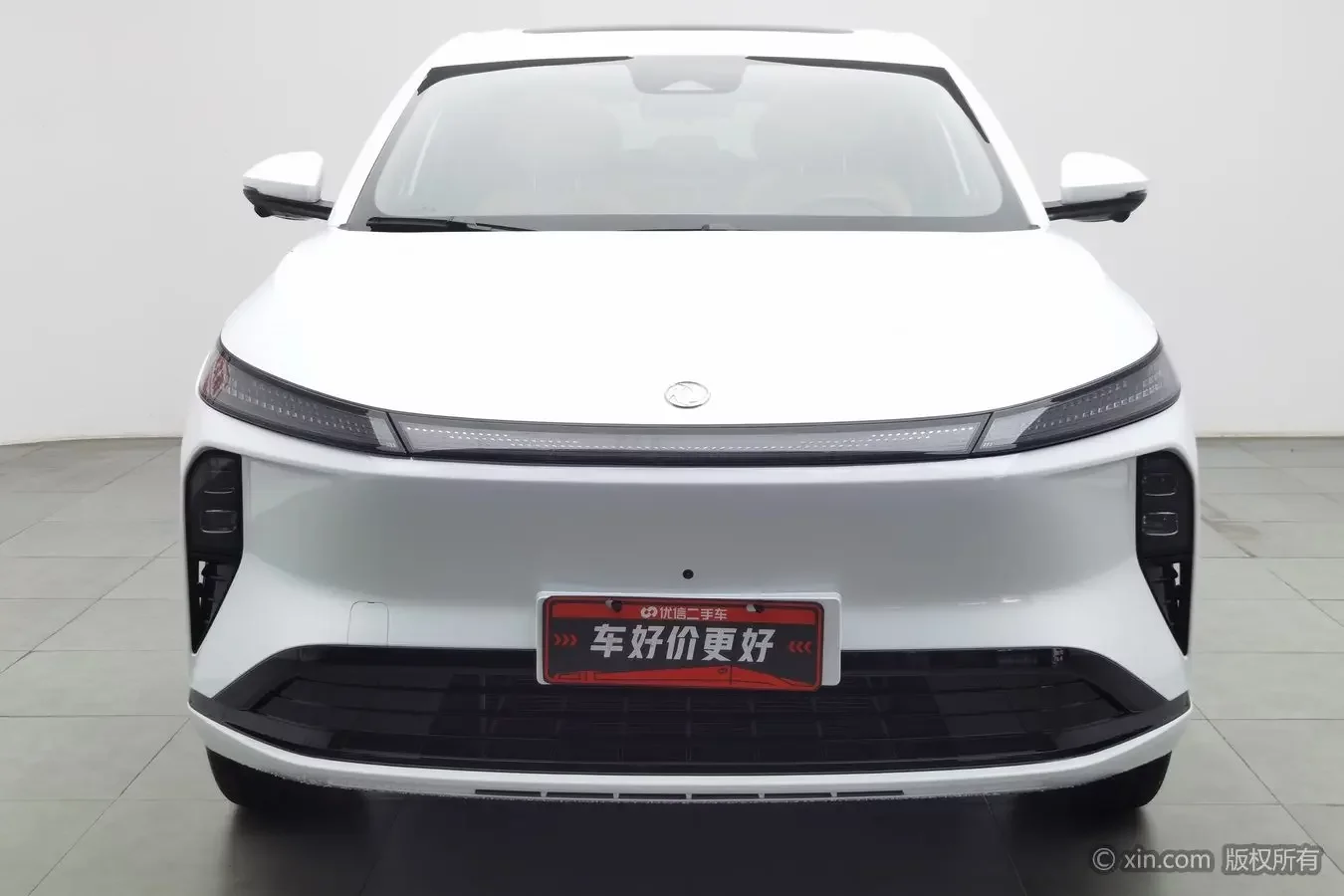 Dongfeng Fengshen L8 PHEV