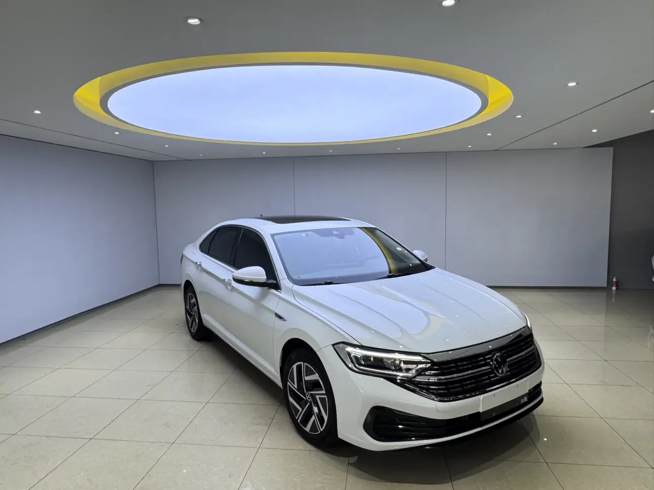 Volkswagen Sagitar