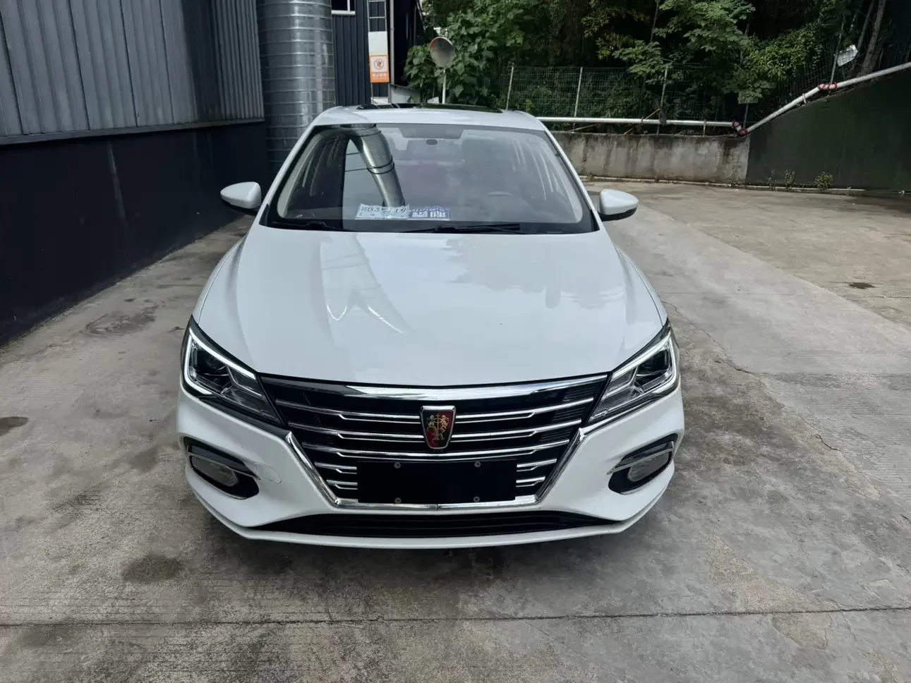 Roewe i5