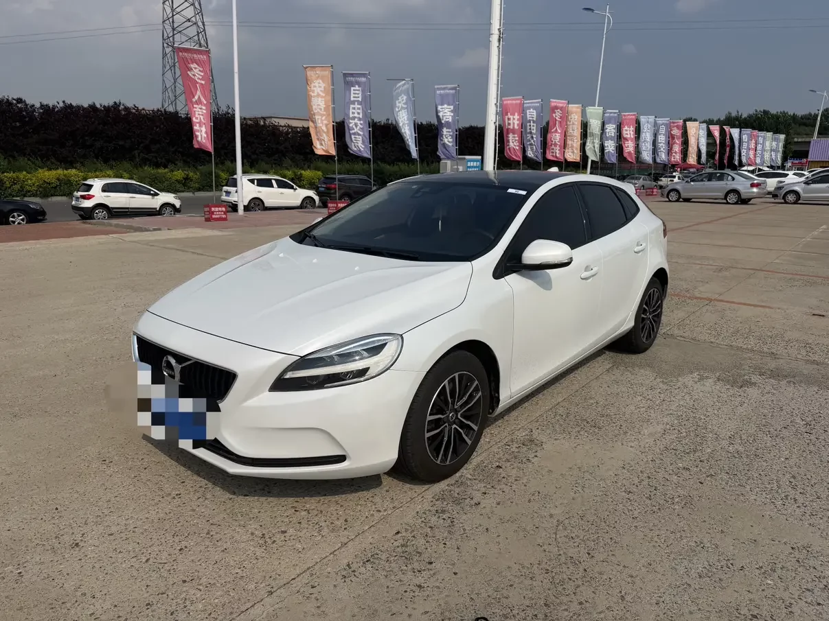 Volvo V40