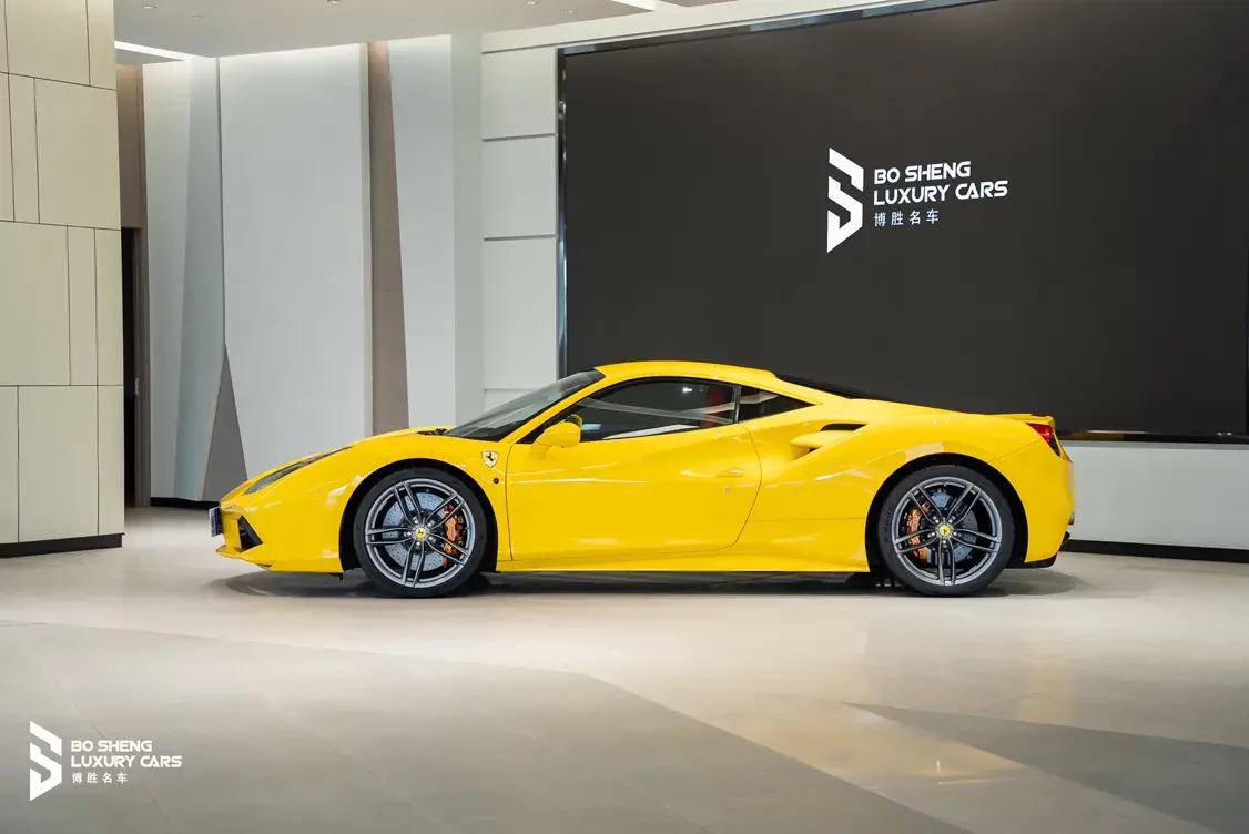 Ferrari 488