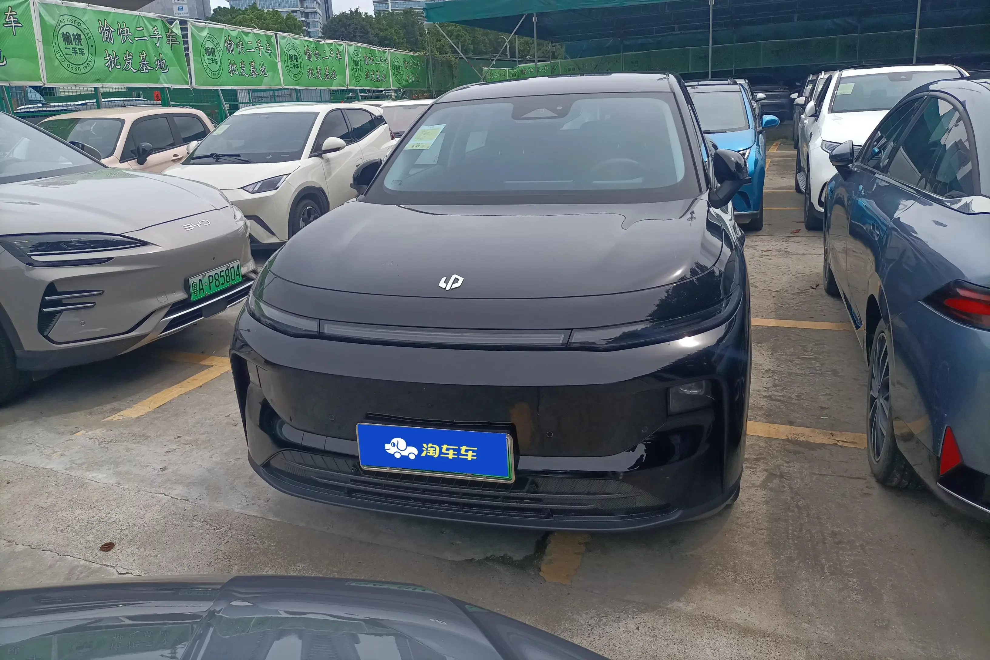 Leapmotor B10