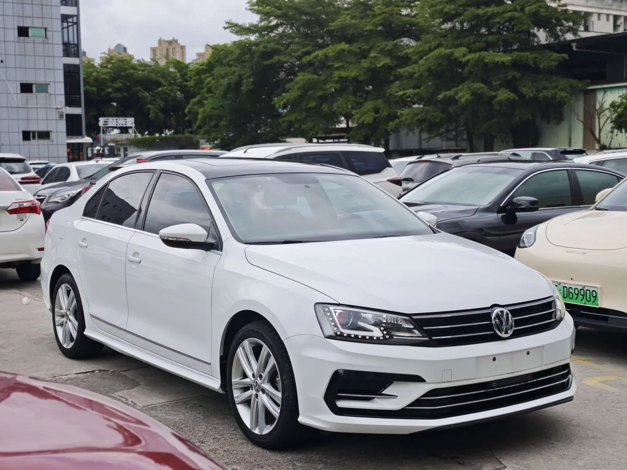 Volkswagen Sagitar