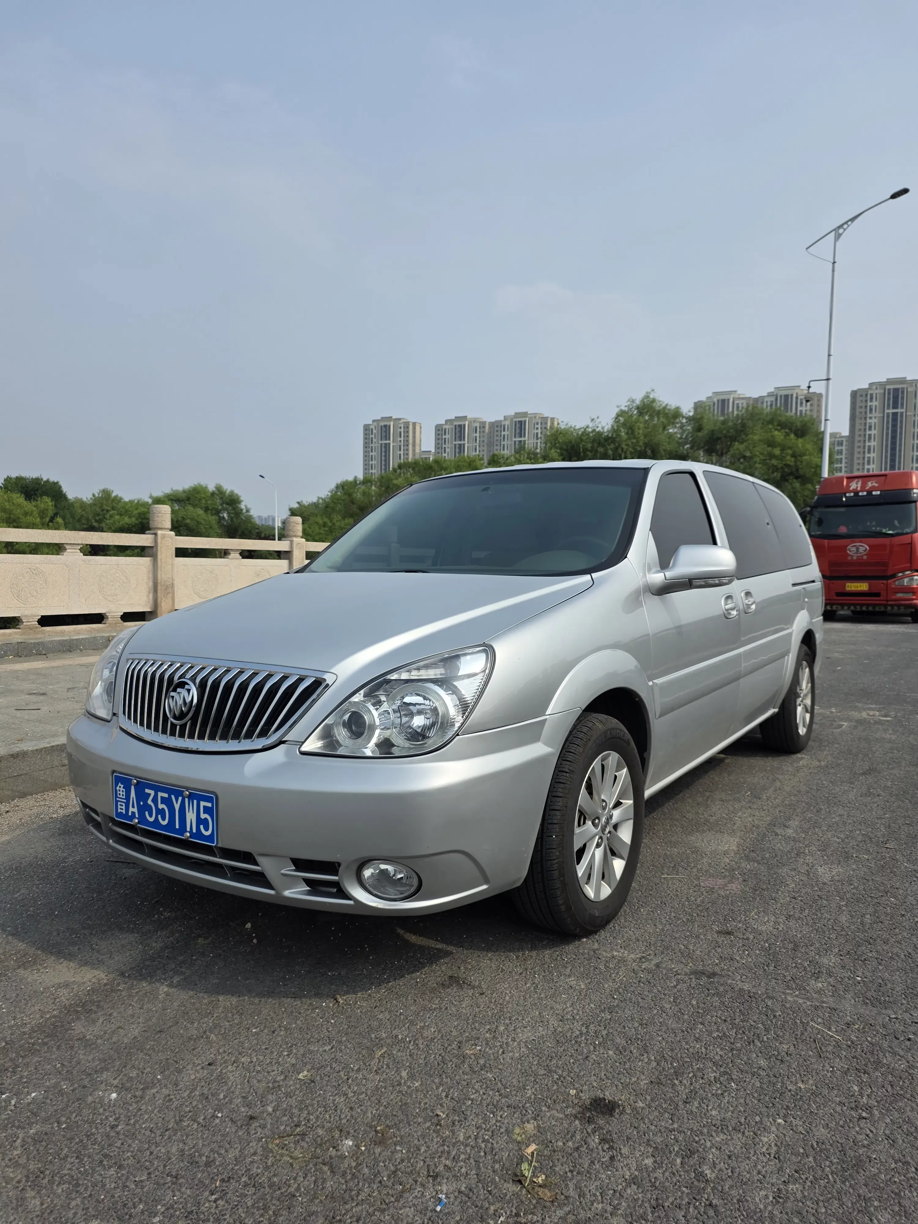 Buick GL8