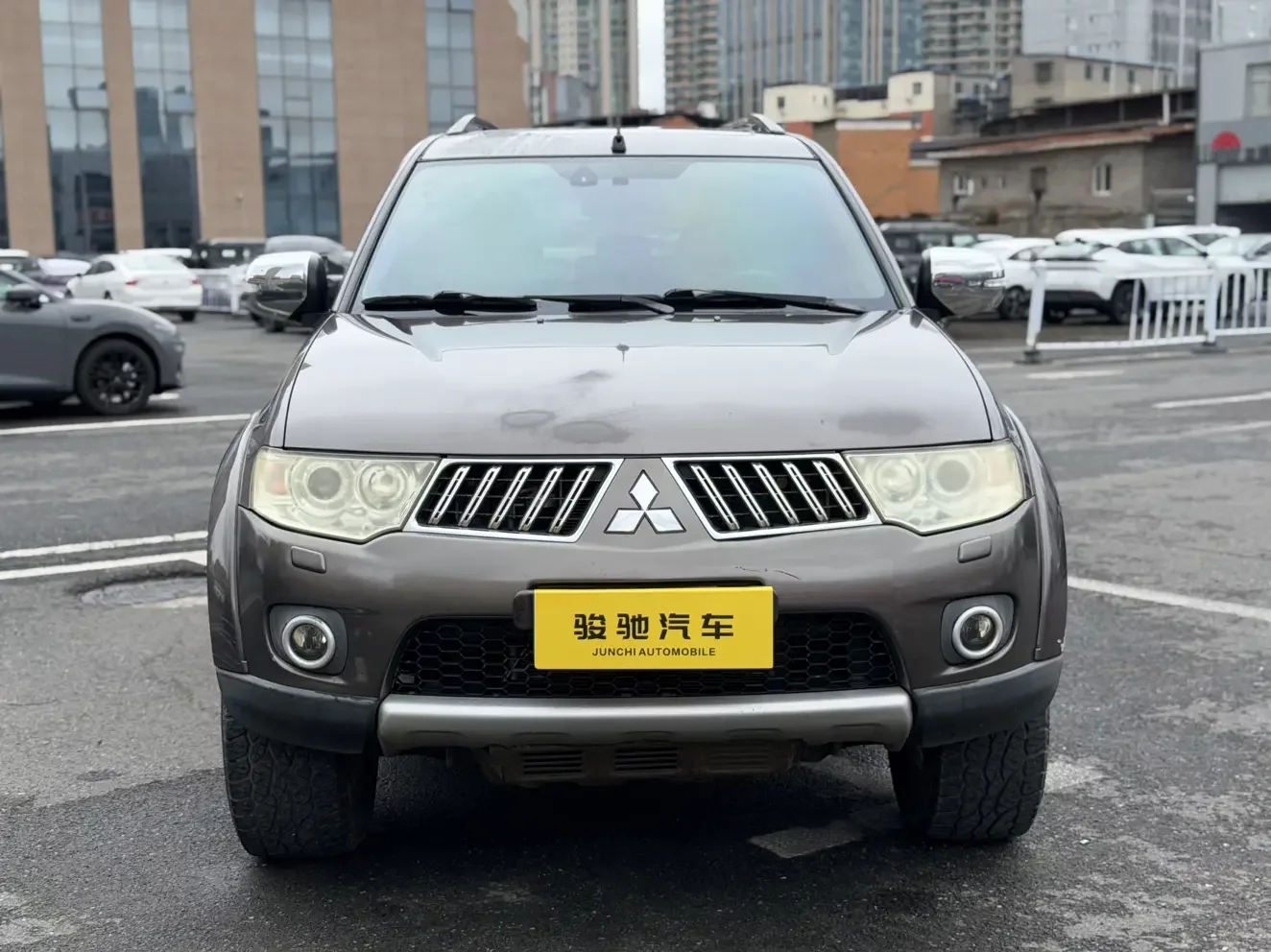 Mitsubishi Pajero Jinchang