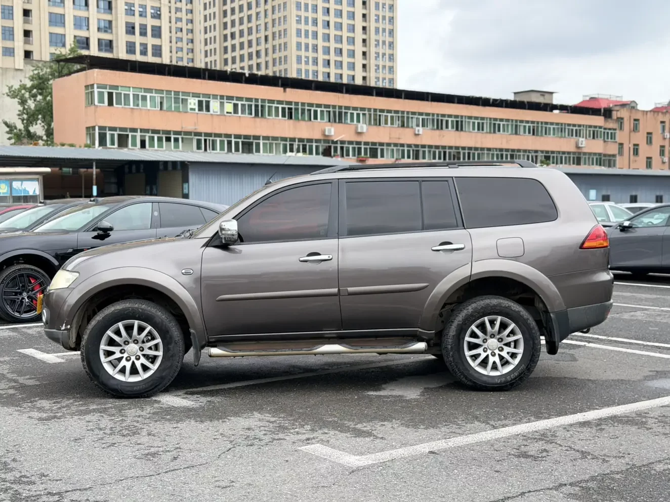 Mitsubishi Pajero Jinchang