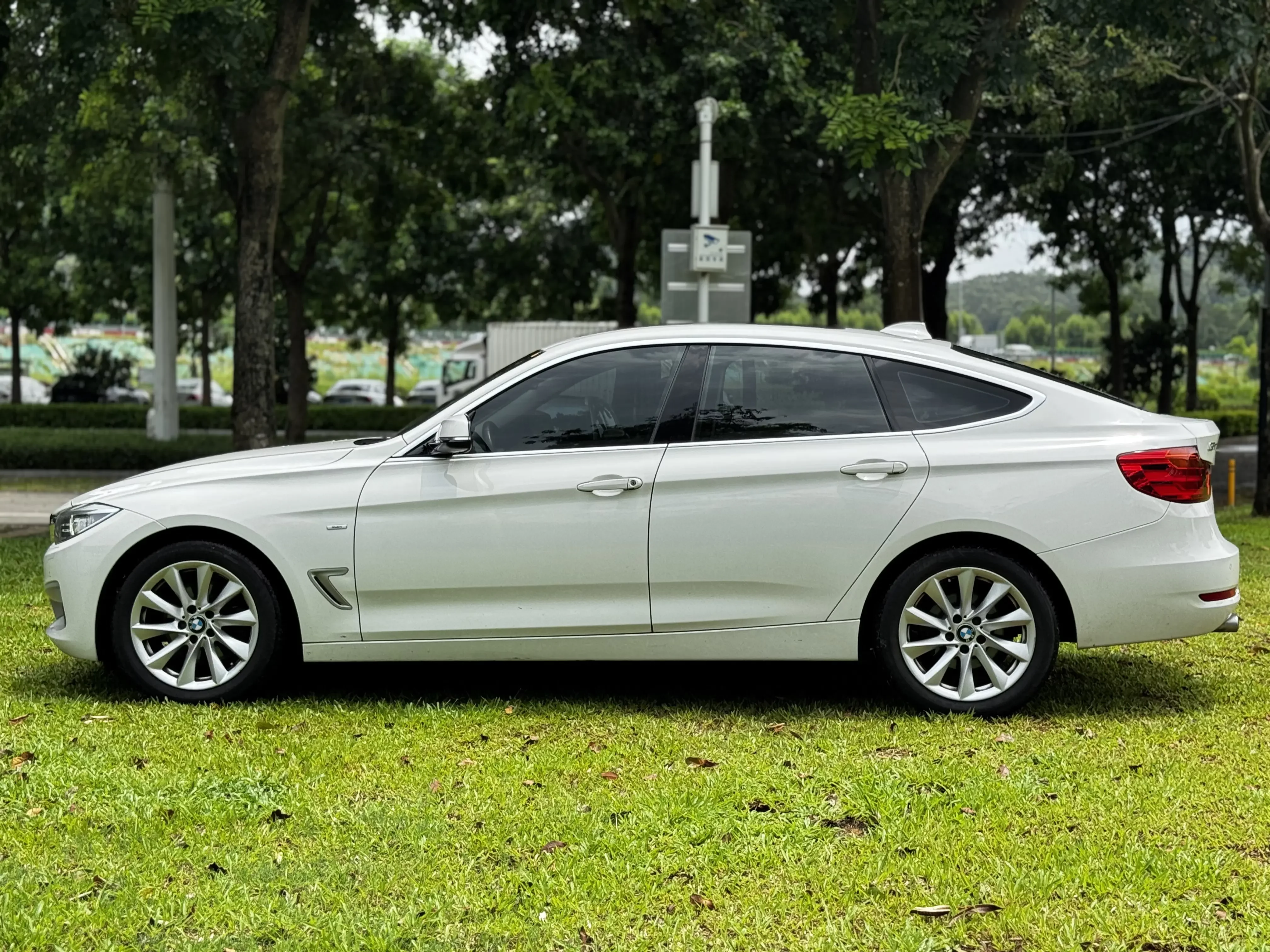 BMW 3 Series GT