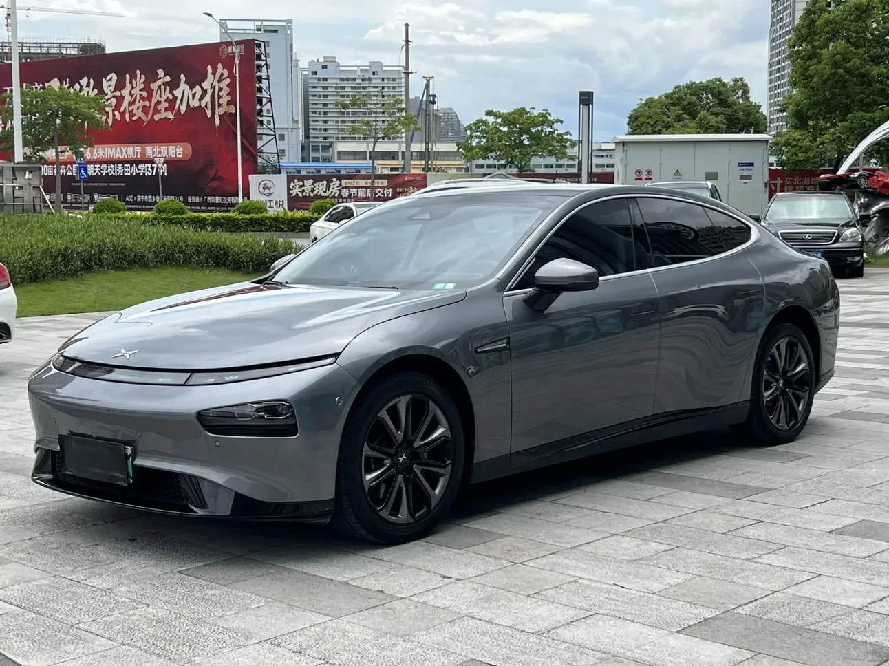 Xpeng P7