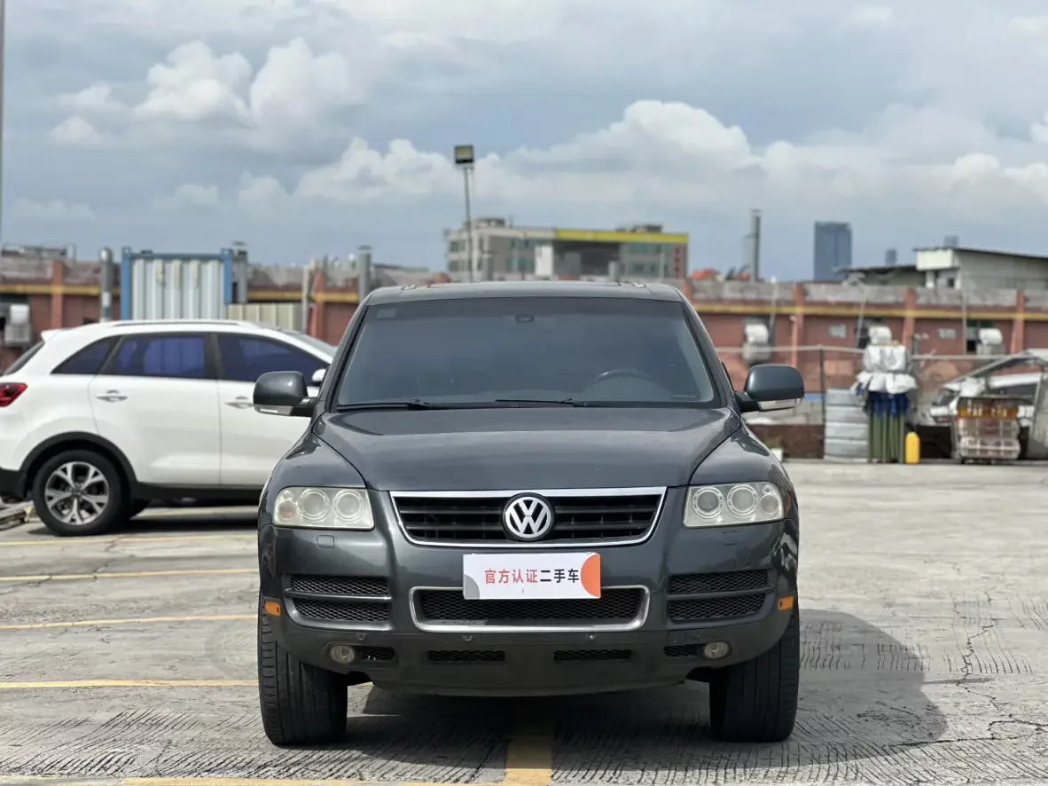 Volkswagen Touareg