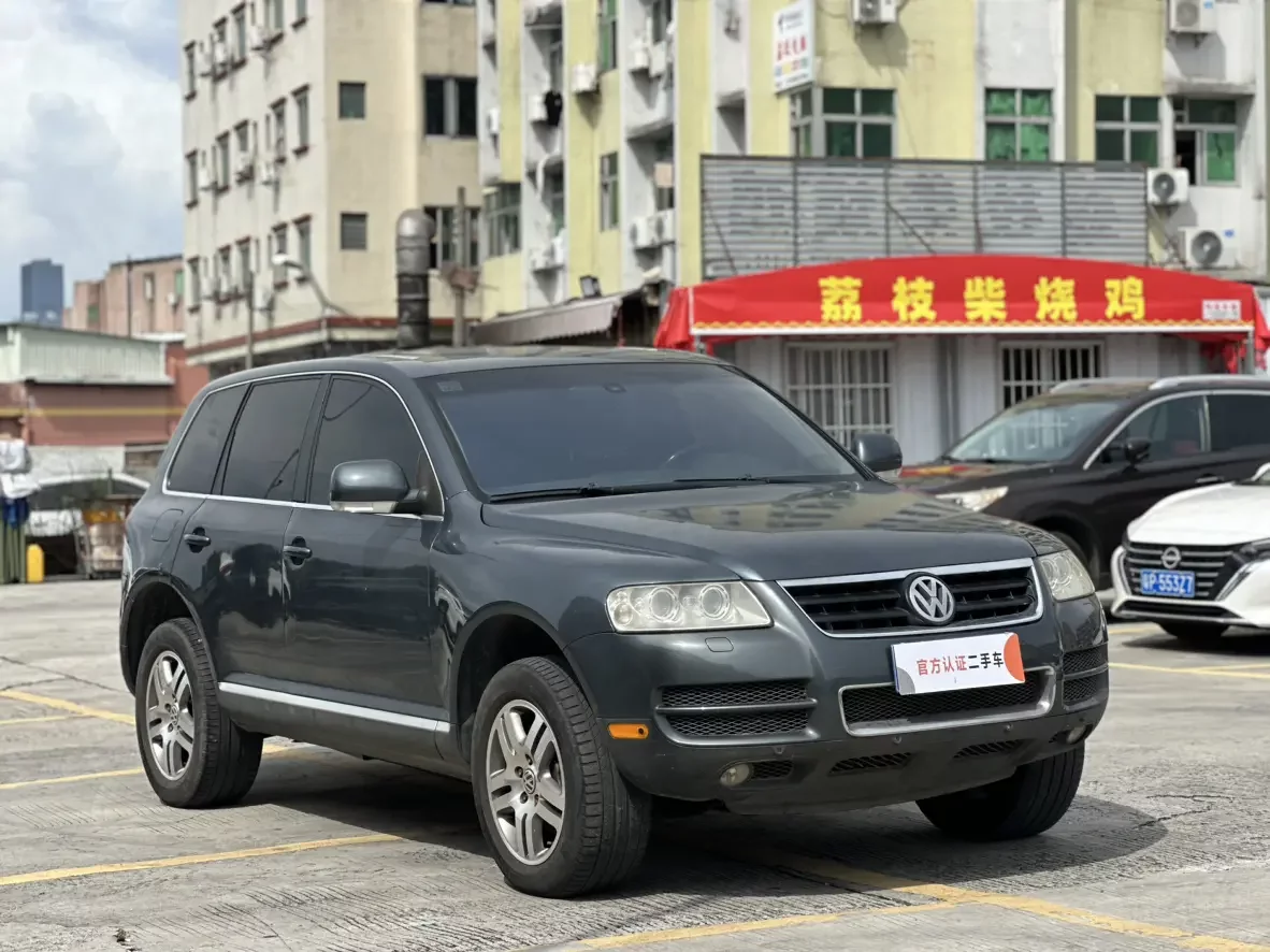 Volkswagen Touareg