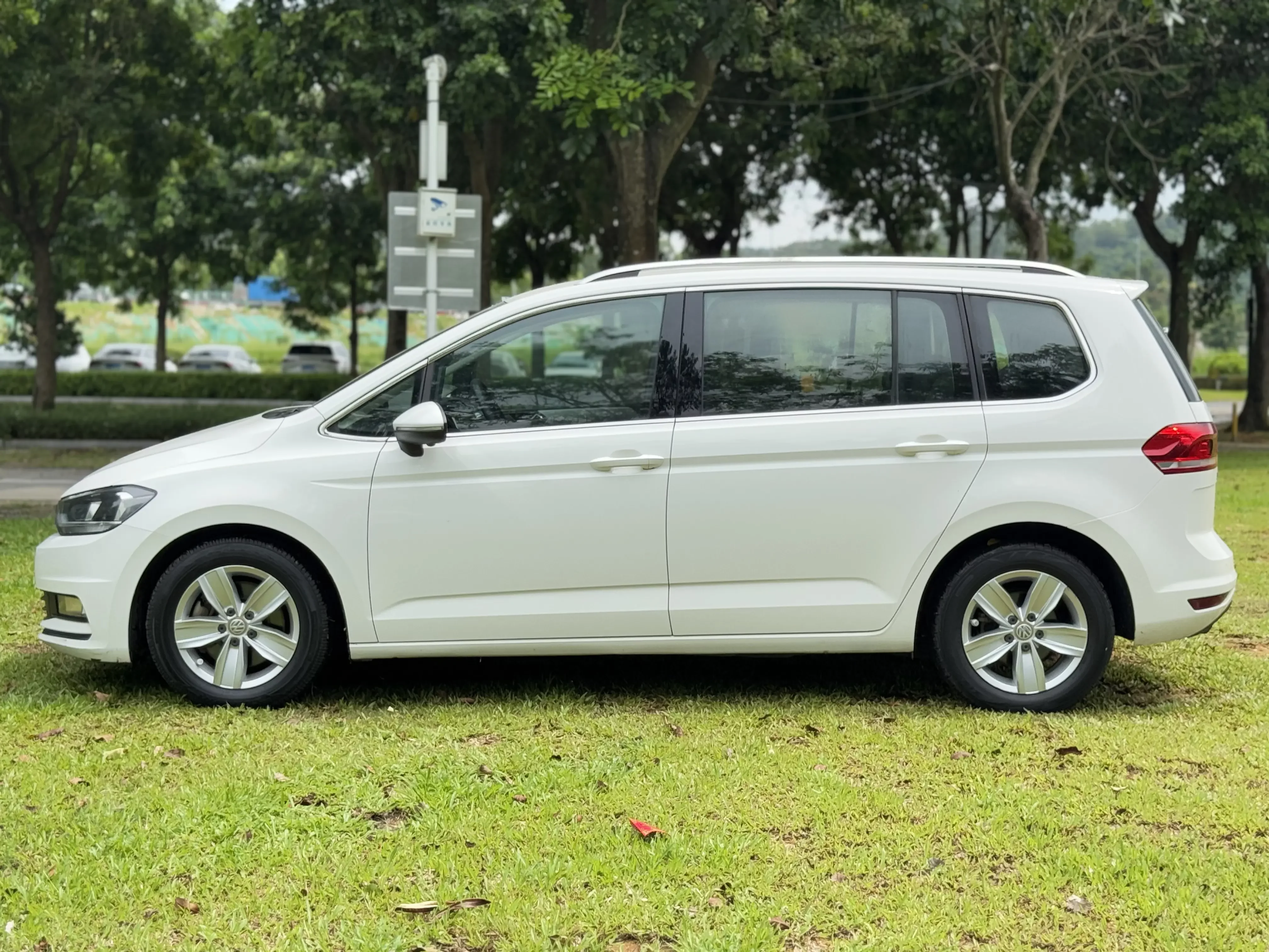 Volkswagen Touran L