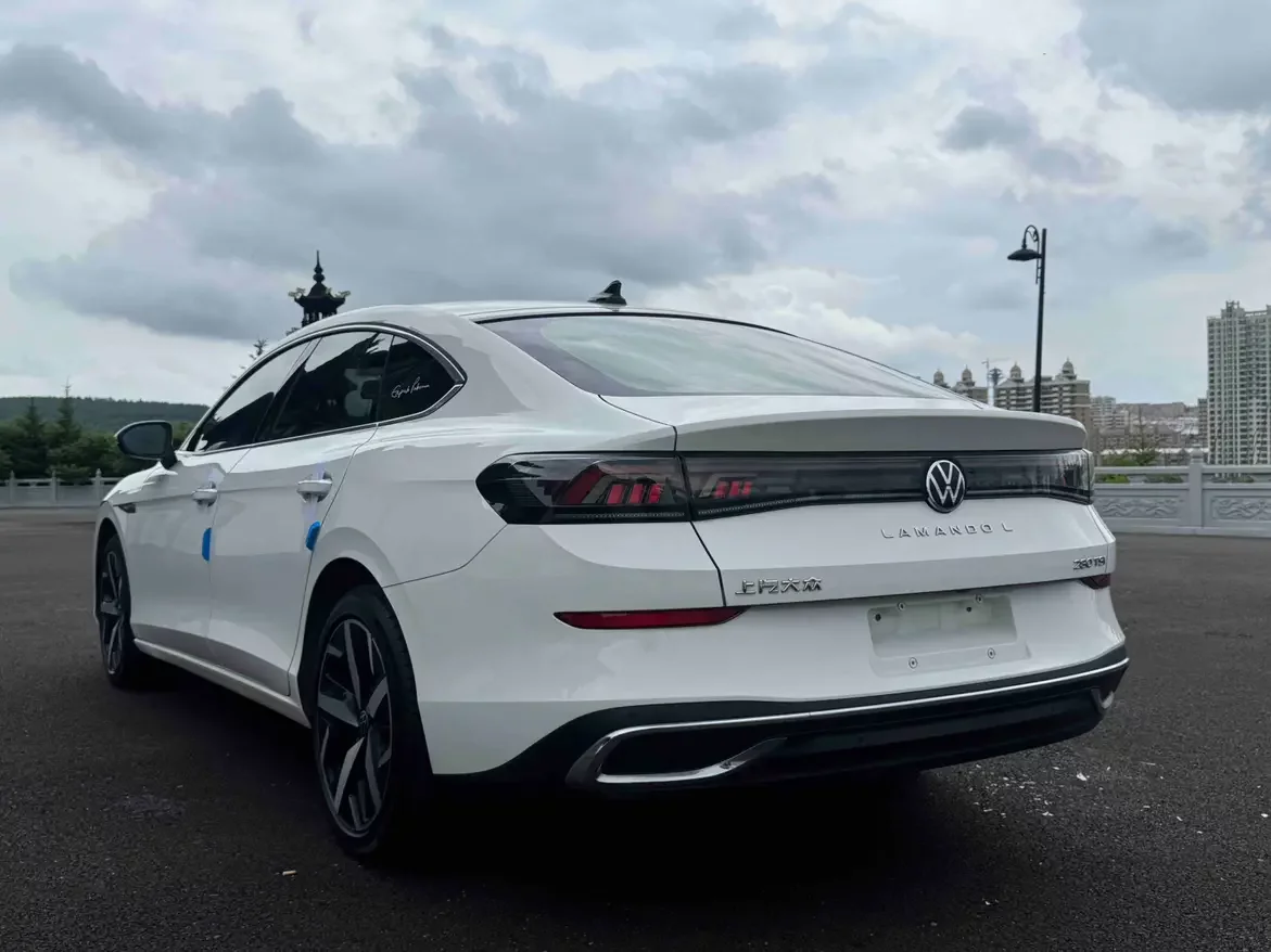 Volkswagen Lamando