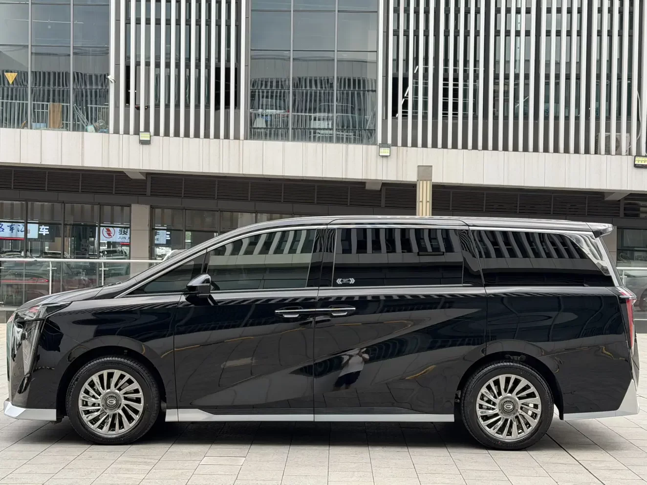GAC Trumpchi M8