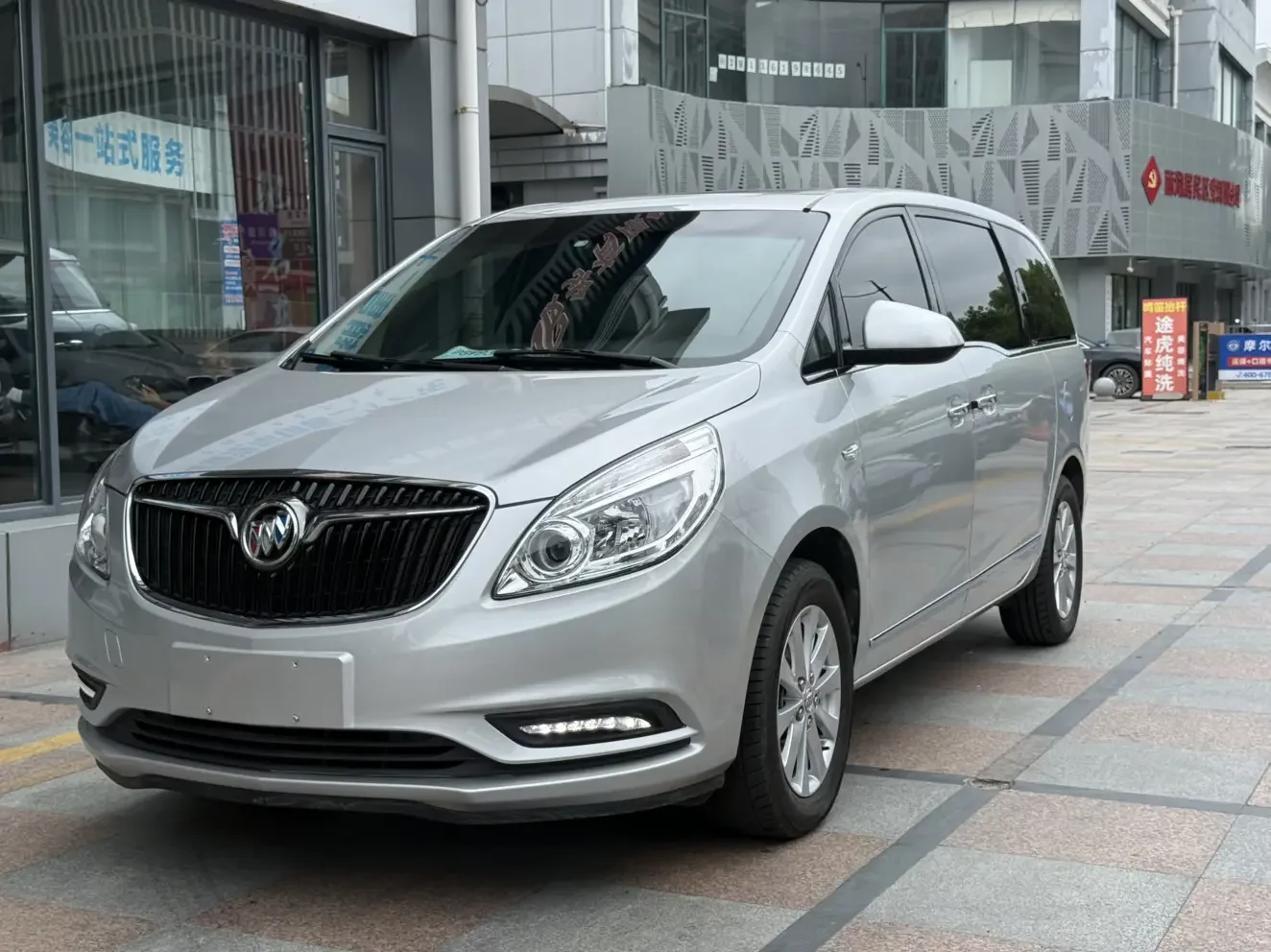 Buick GL8