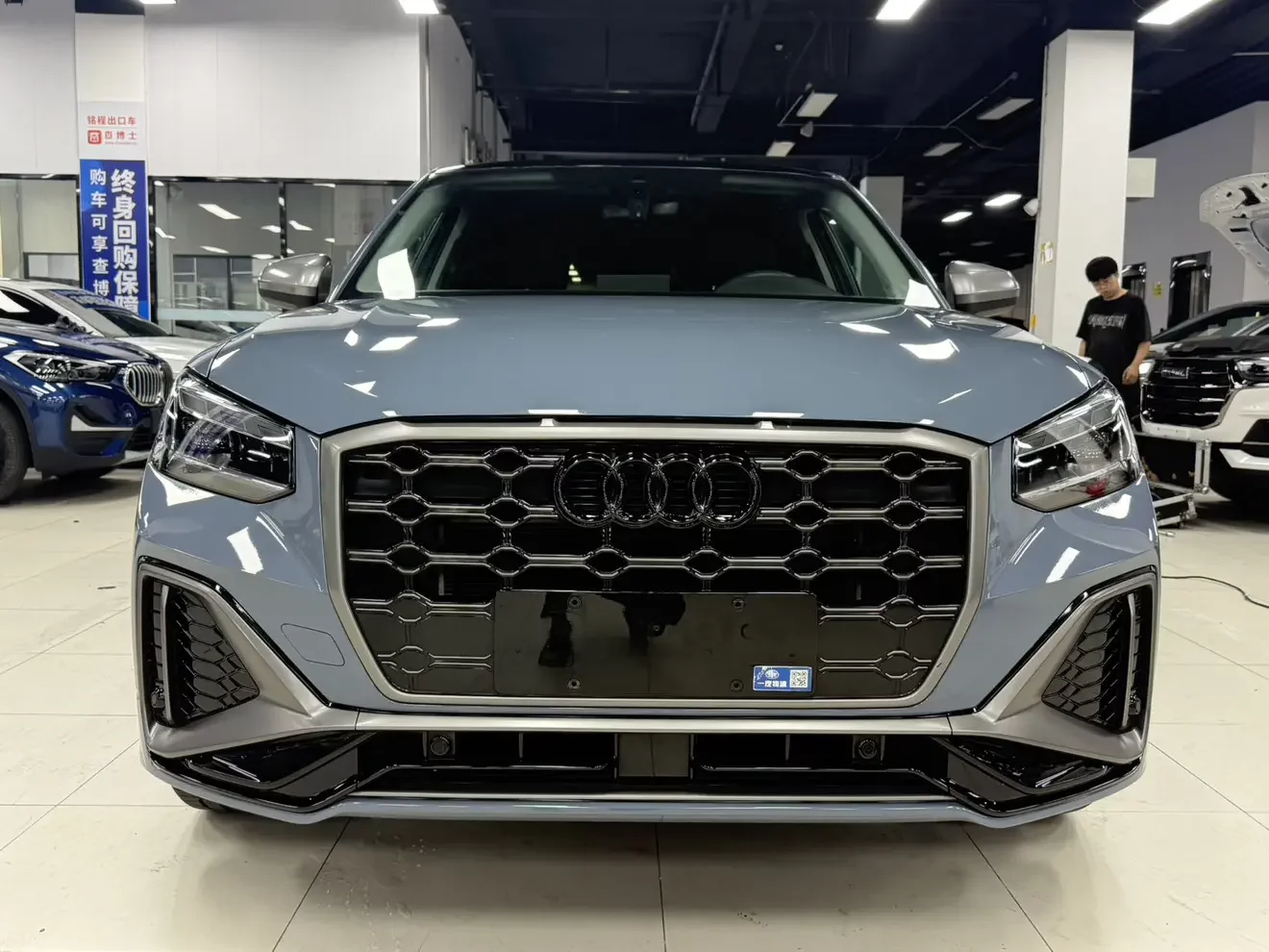 Audi Q2L