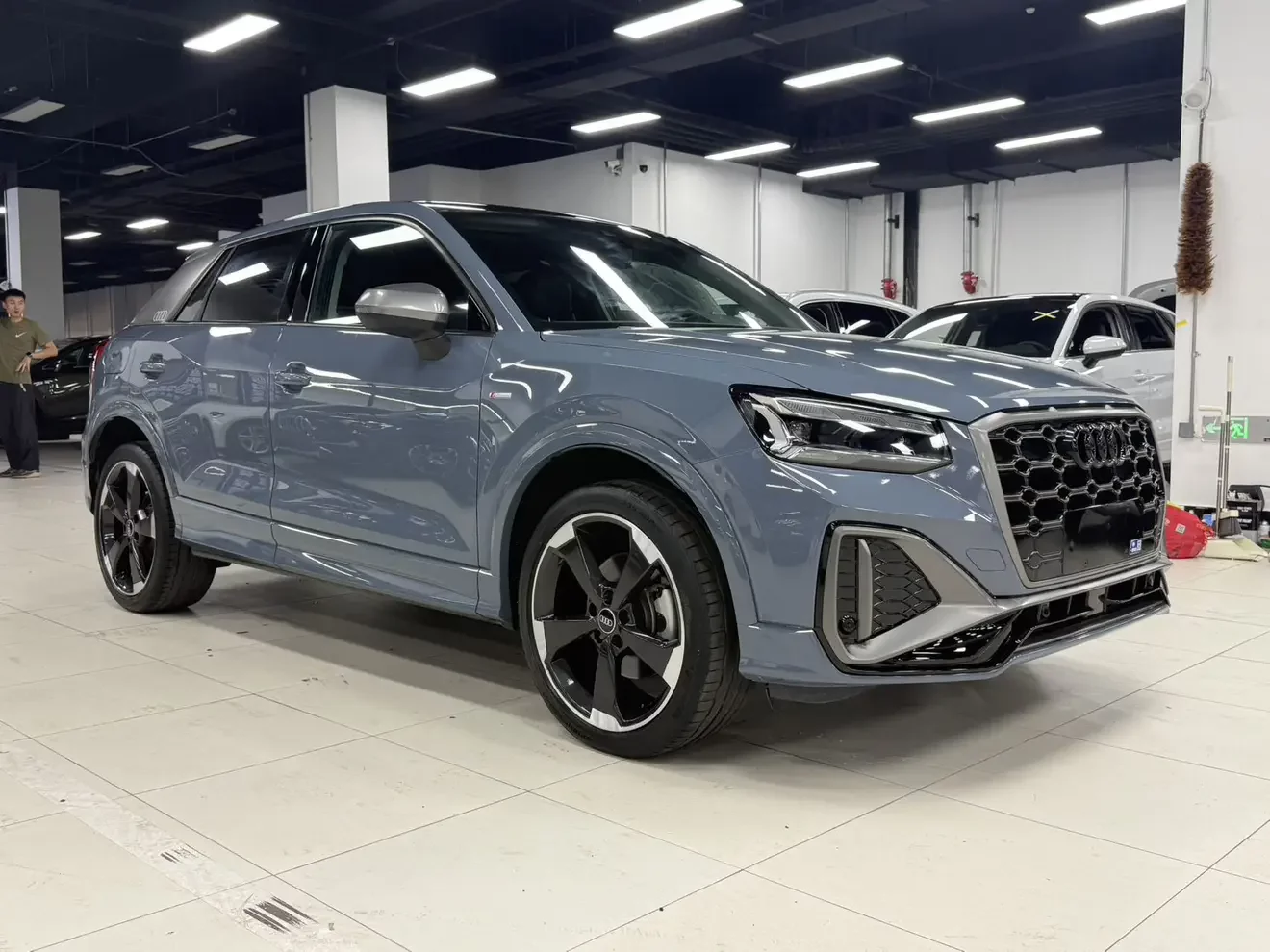 Audi Q2L