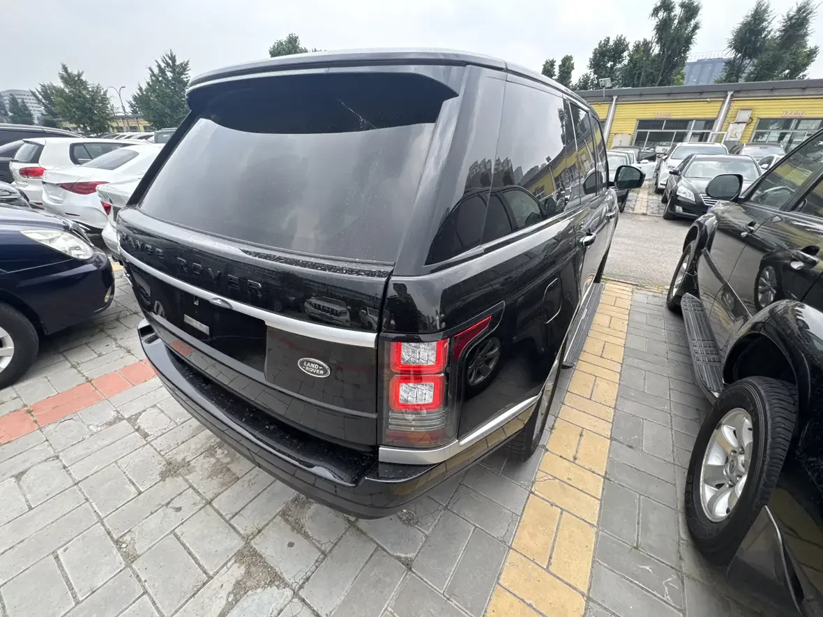 Land Rover range rover