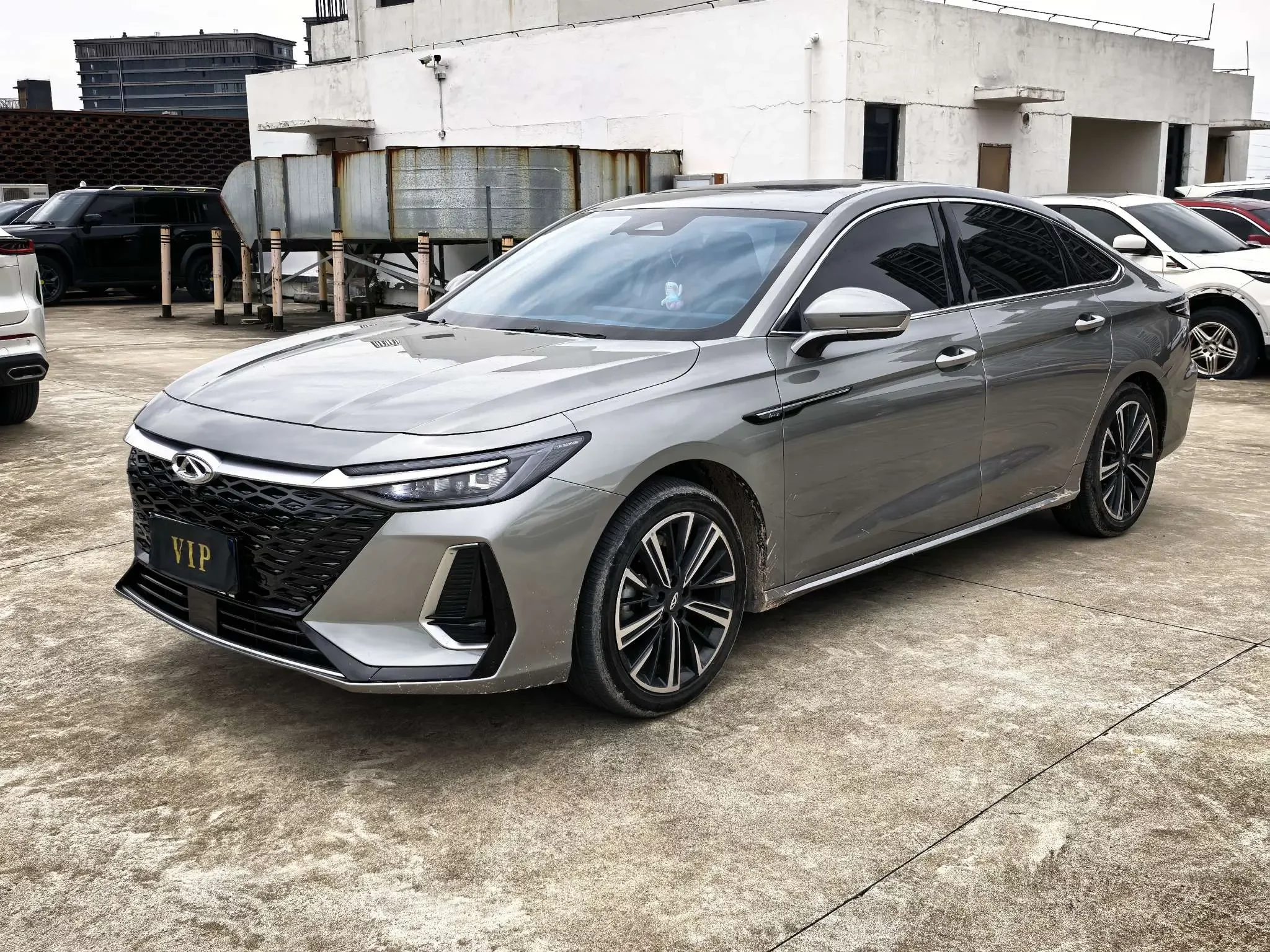 Chery Arrizo 8