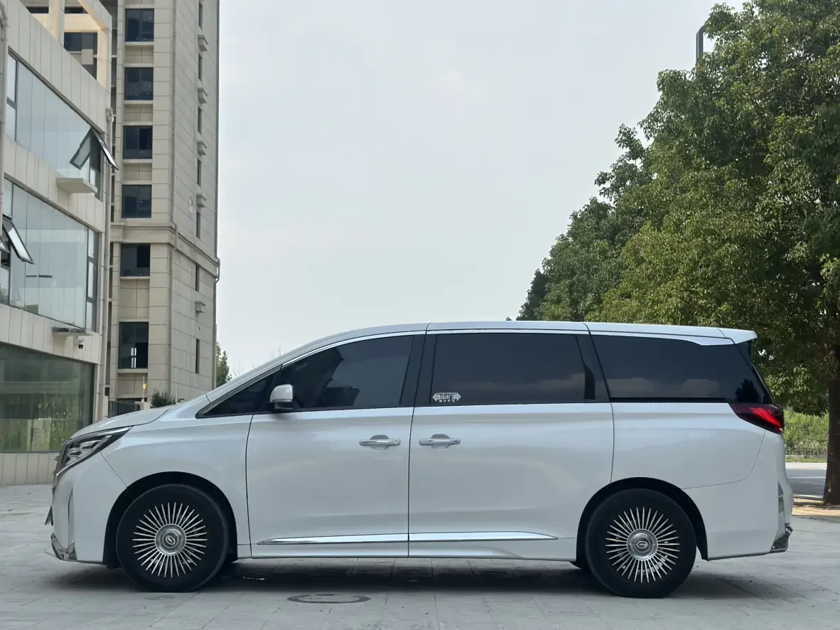 GAC Trumpchi M8