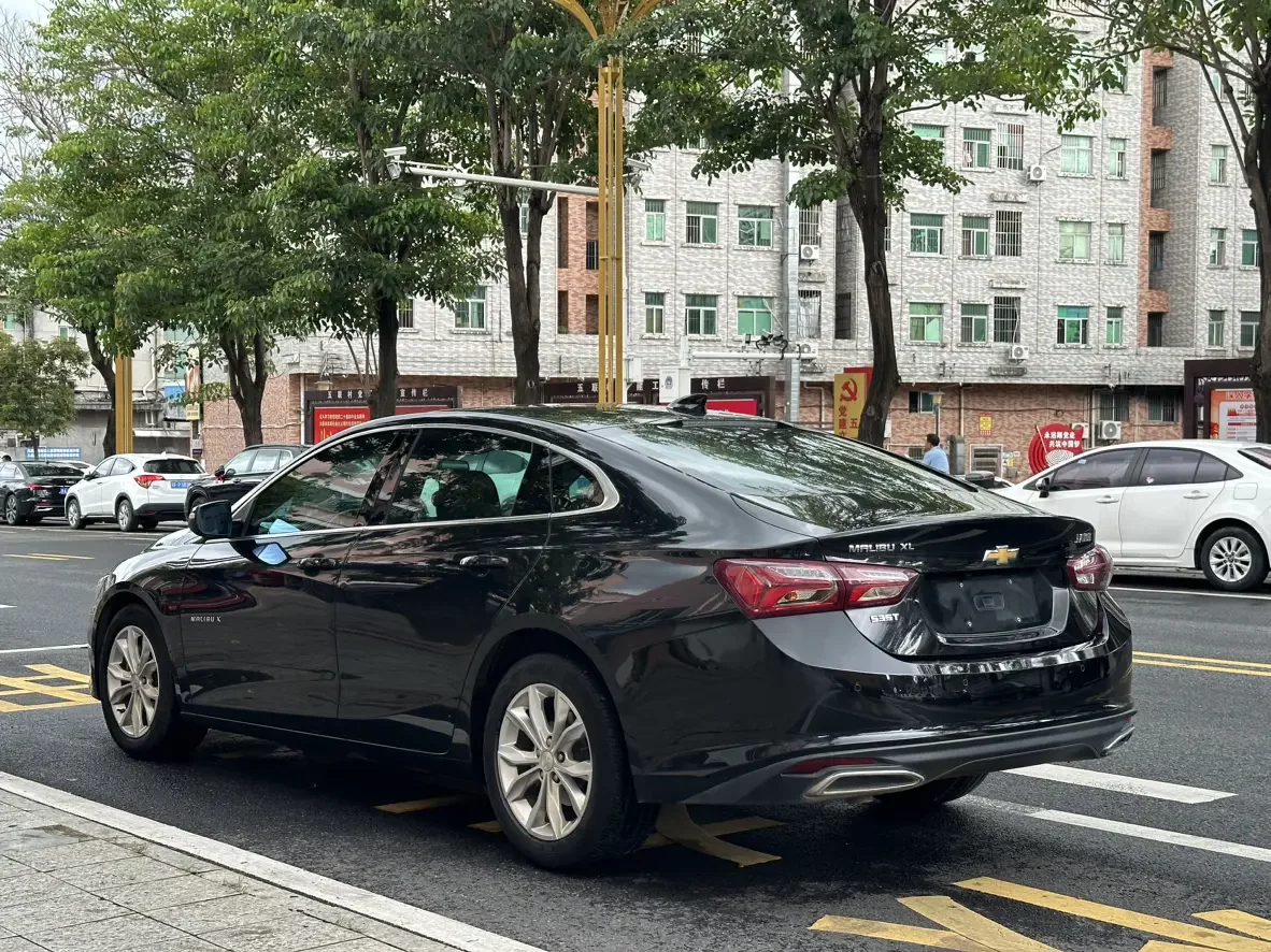 Chevrolet Malibu XL
