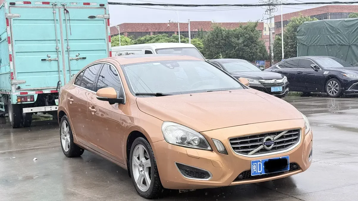 Volvo S60