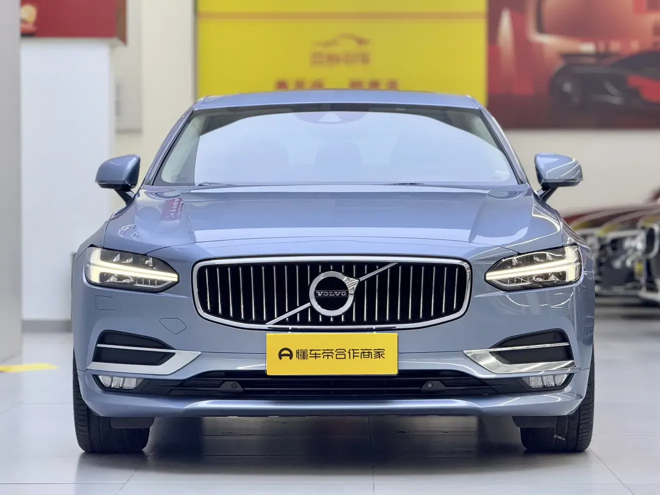 Volvo S90