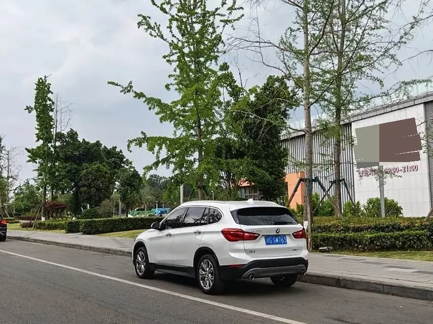 BMW X1