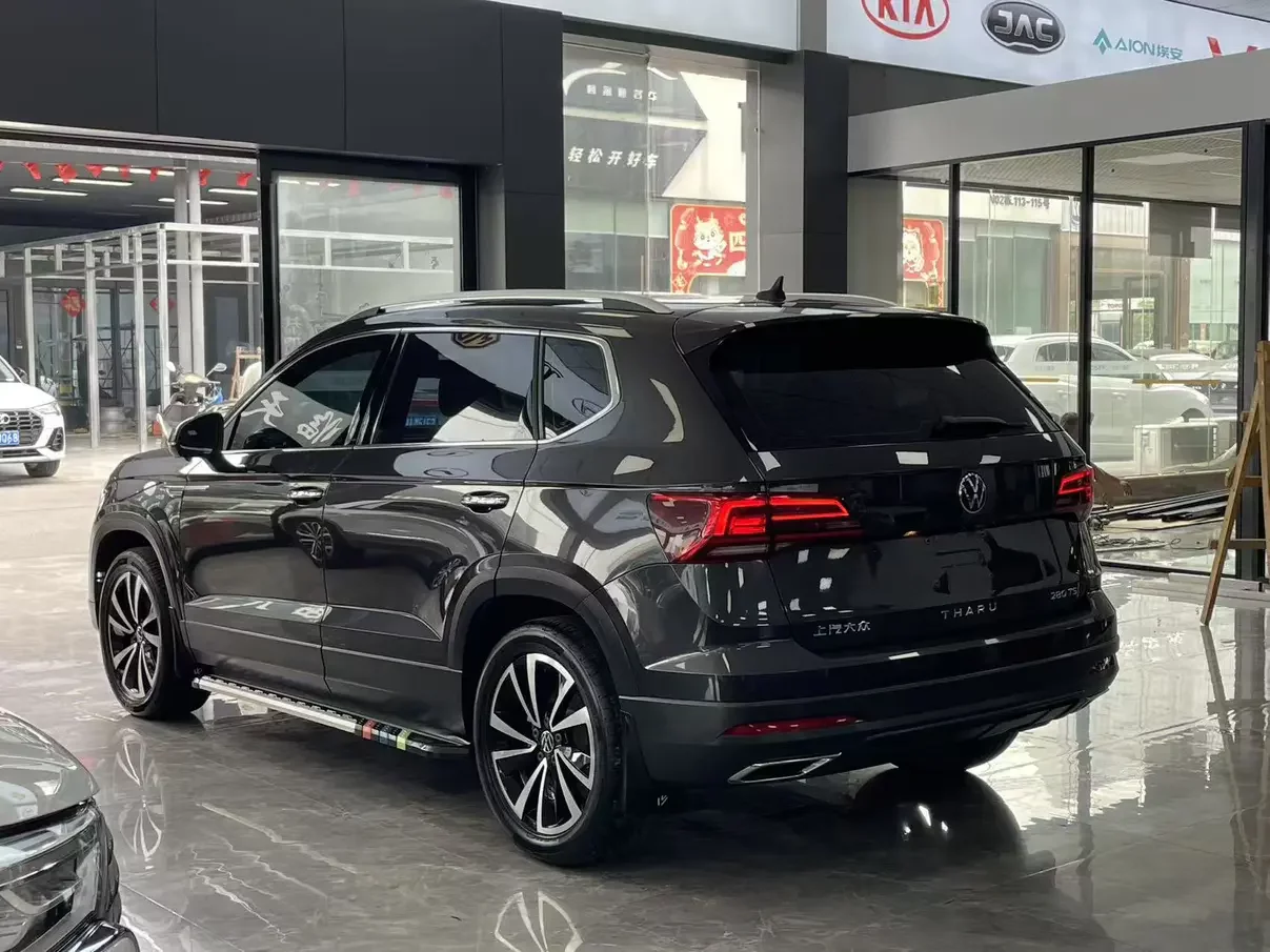 Volkswagen Tharu