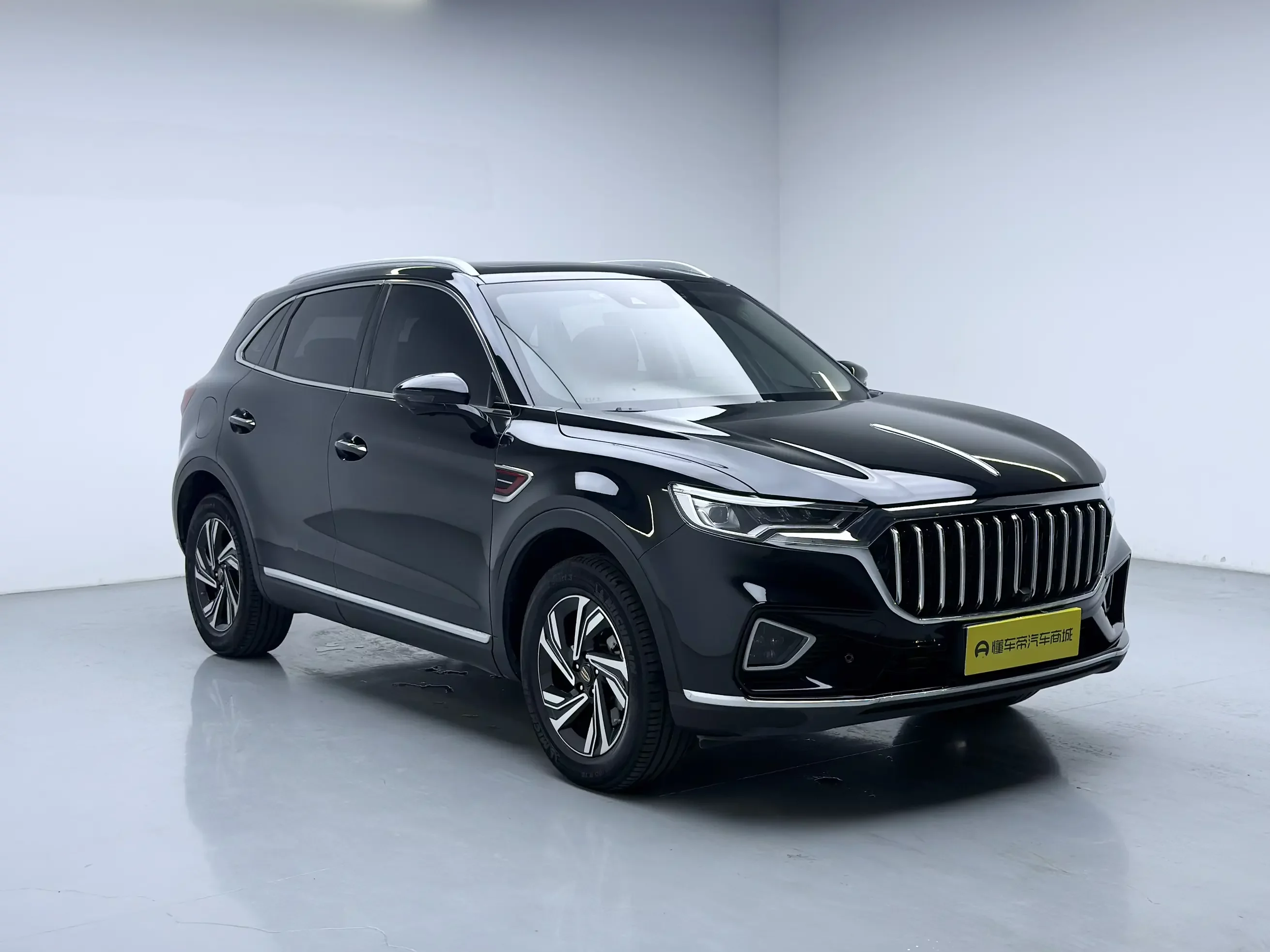 Hongqi HS5