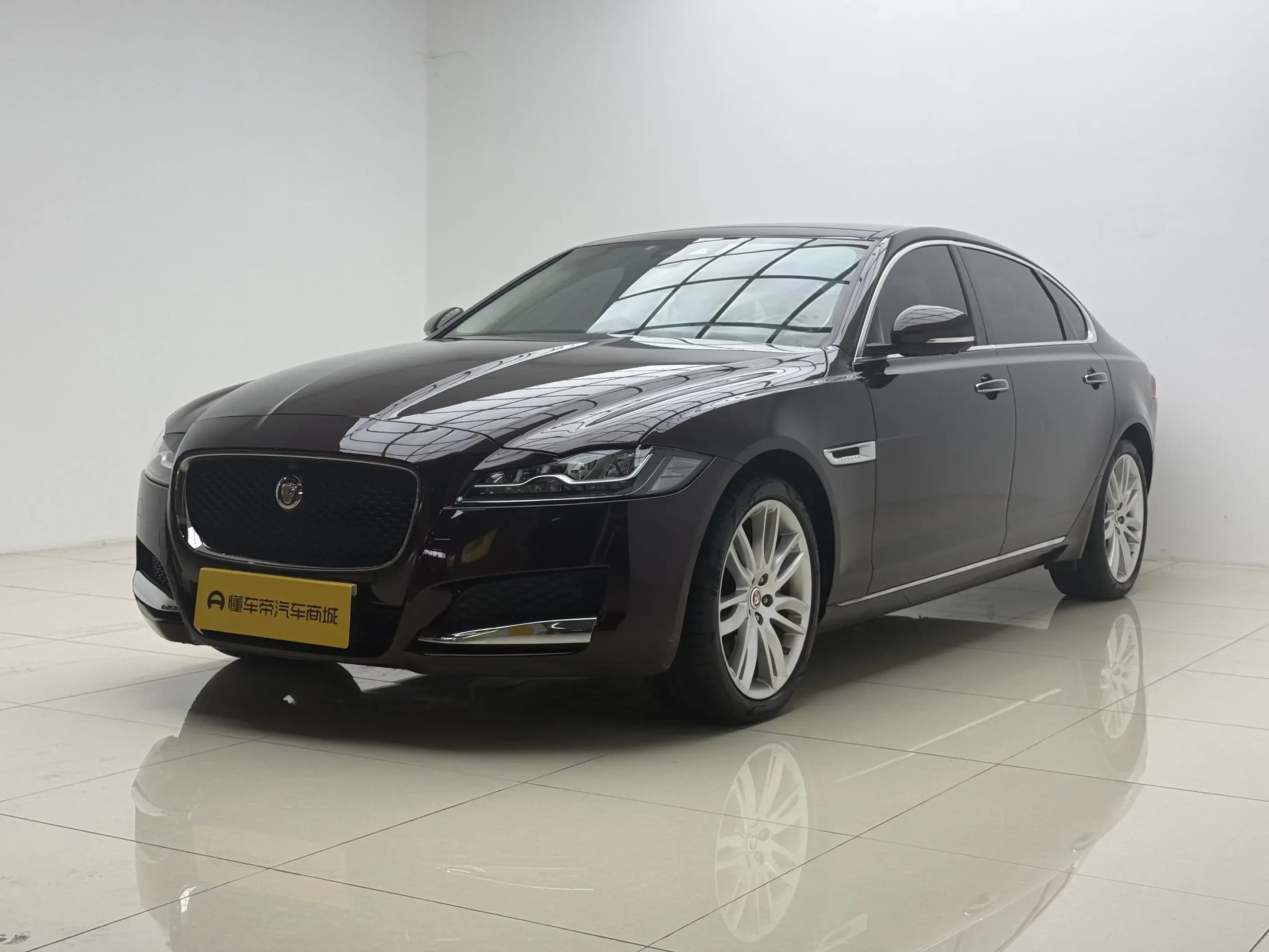 Jaguar XFL