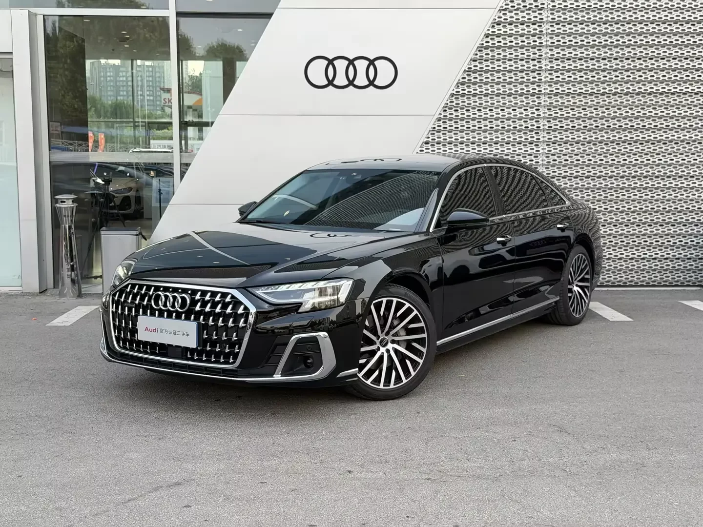 Audi A8