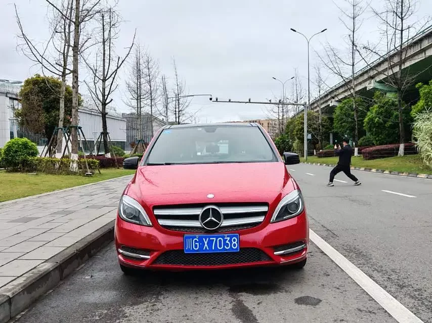 Mercedes-Benz B Class