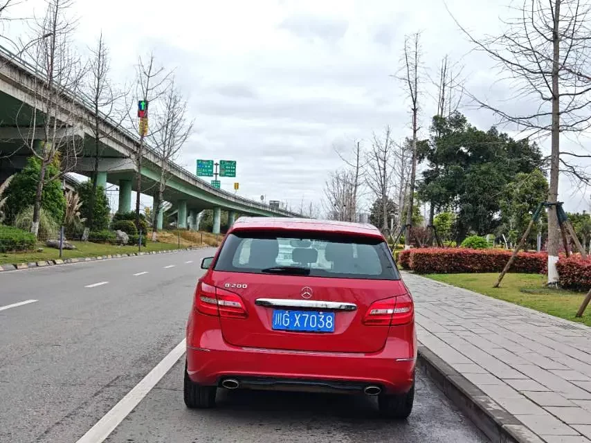 Mercedes-Benz B Class