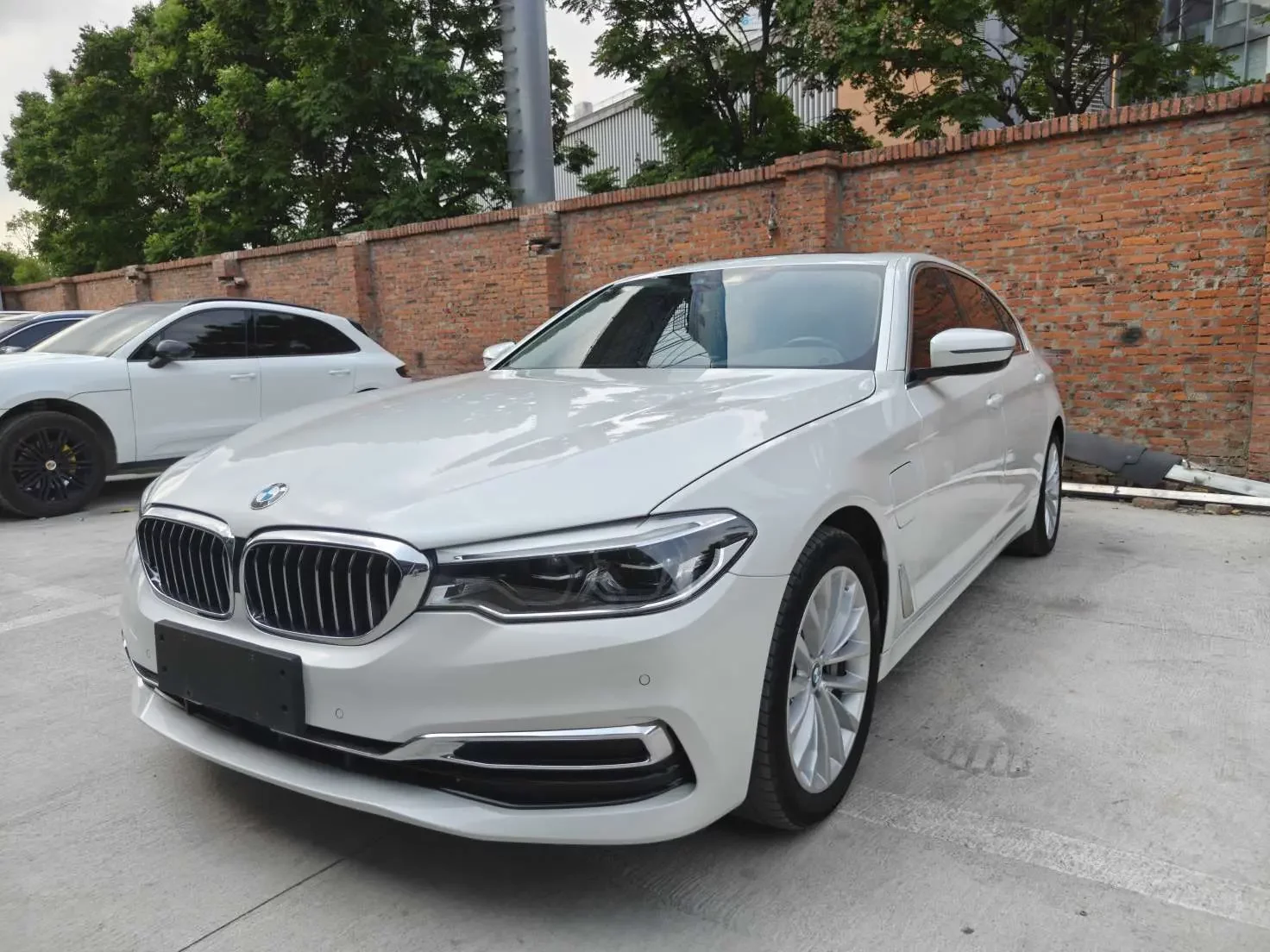 BMW 5 Series PHEV