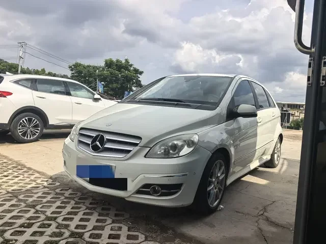 Mercedes-Benz B Class