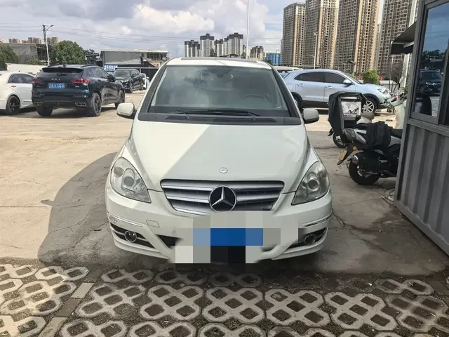 Mercedes-Benz B Class