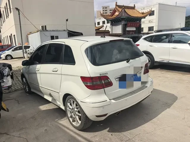 Mercedes-Benz B Class