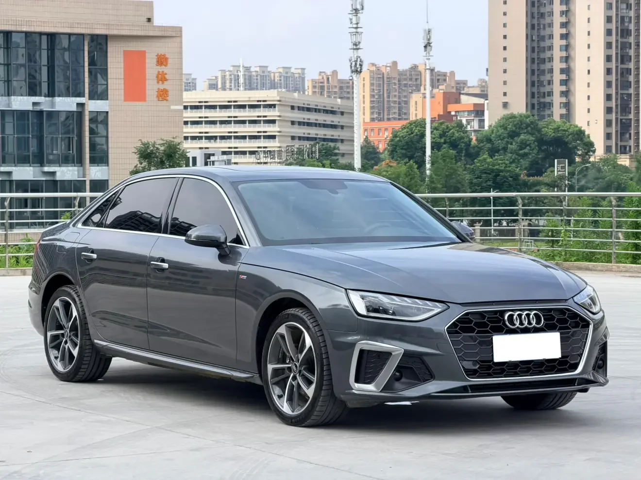 Audi A4L