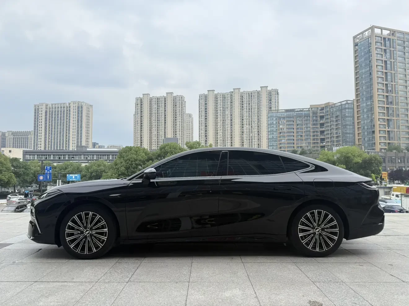 Geely Galaxy Star 8 PHEV