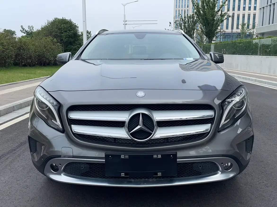 Mercedes-Benz GLA