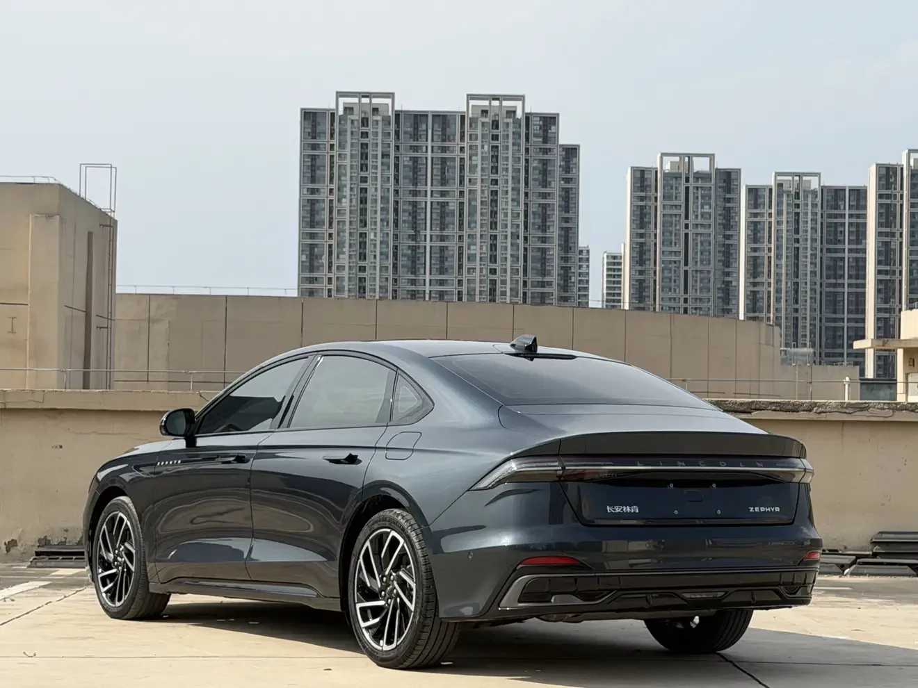Lincoln Z